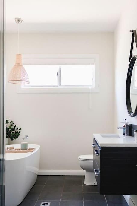 Live In The Heart Of At Fairbairn Mudgee