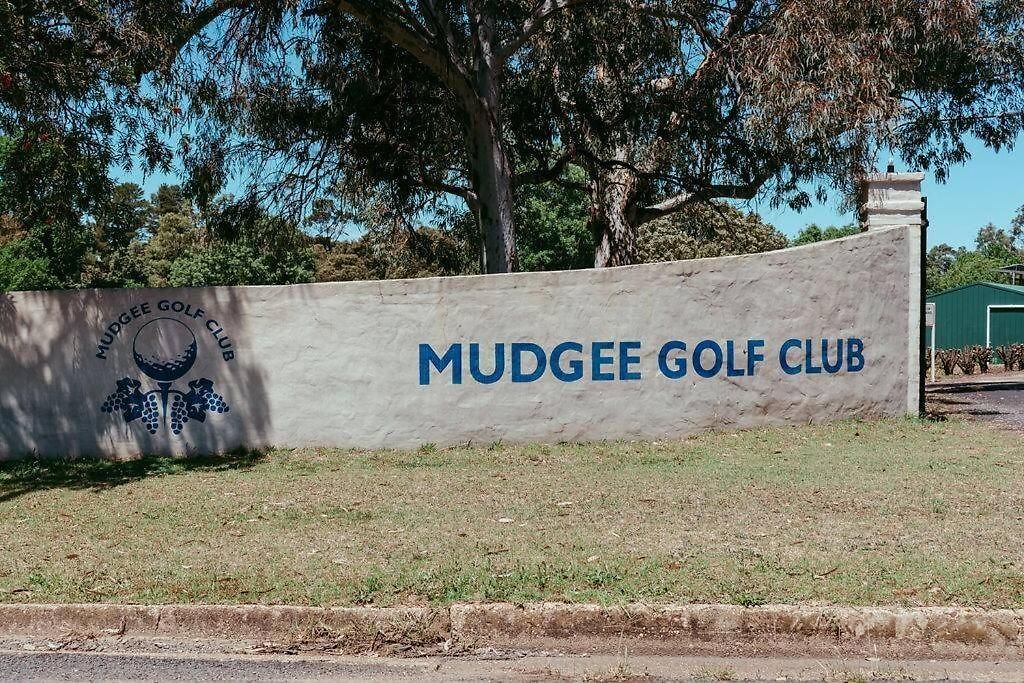 Live In The Heart Of At Fairbairn Apartment Mudgee