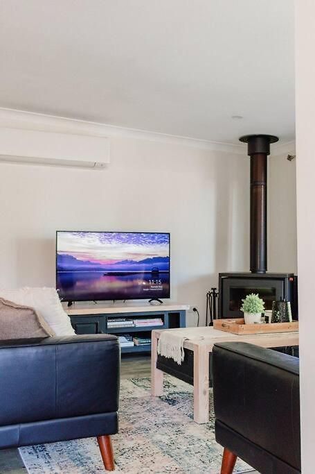 Live In The Heart Of At Fairbairn Apartment
