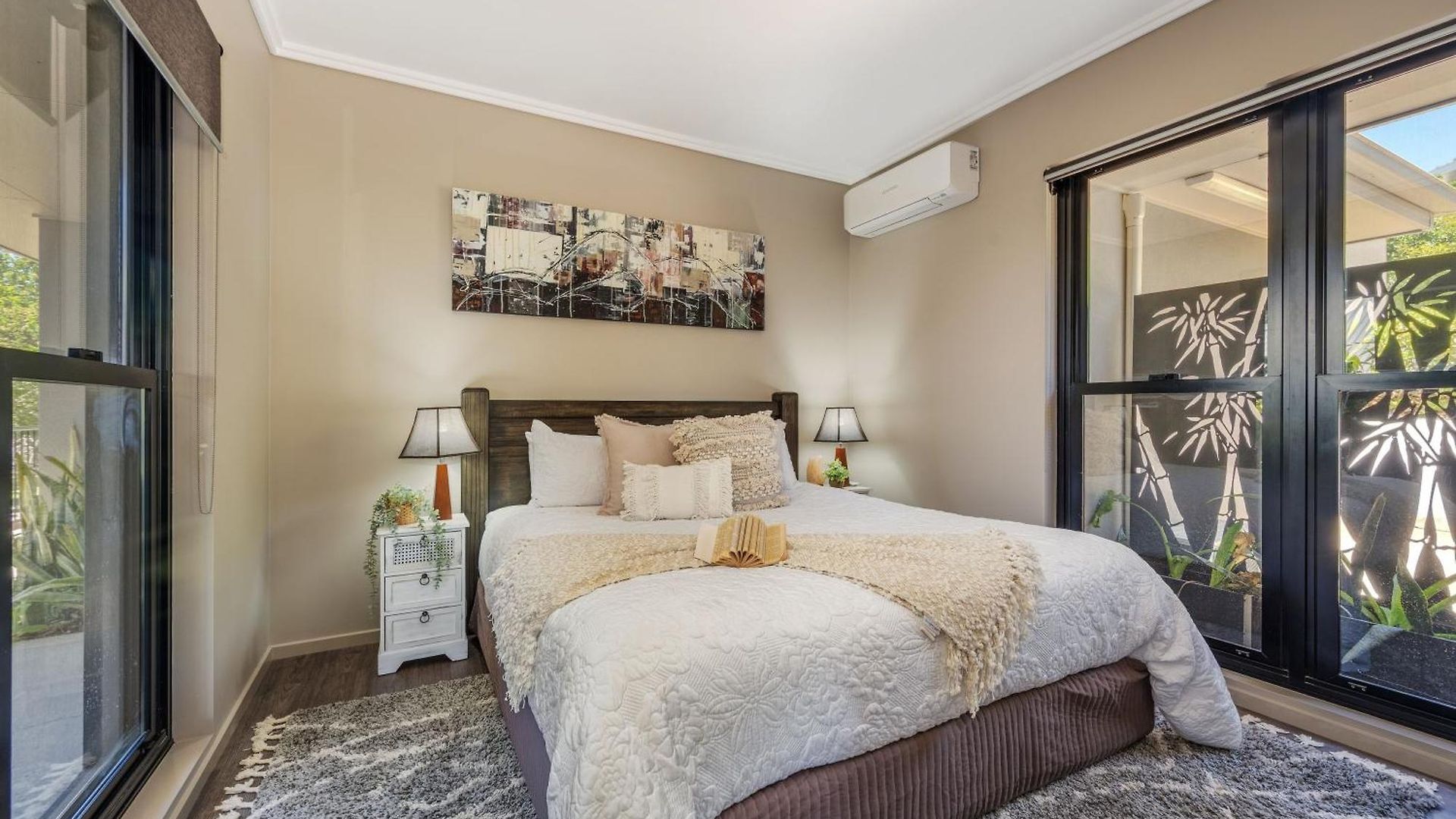 Red Lotus Retreat Apartment