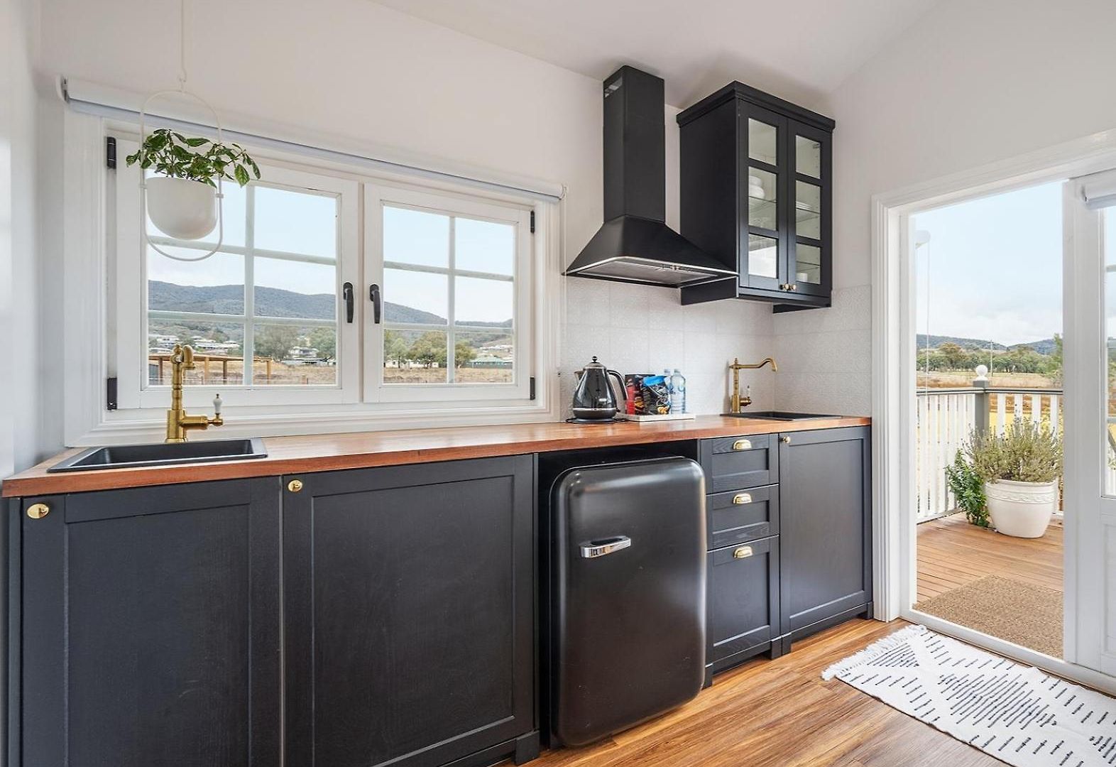 Dangerfield Oaks Boutique Cottage's Farm stay *