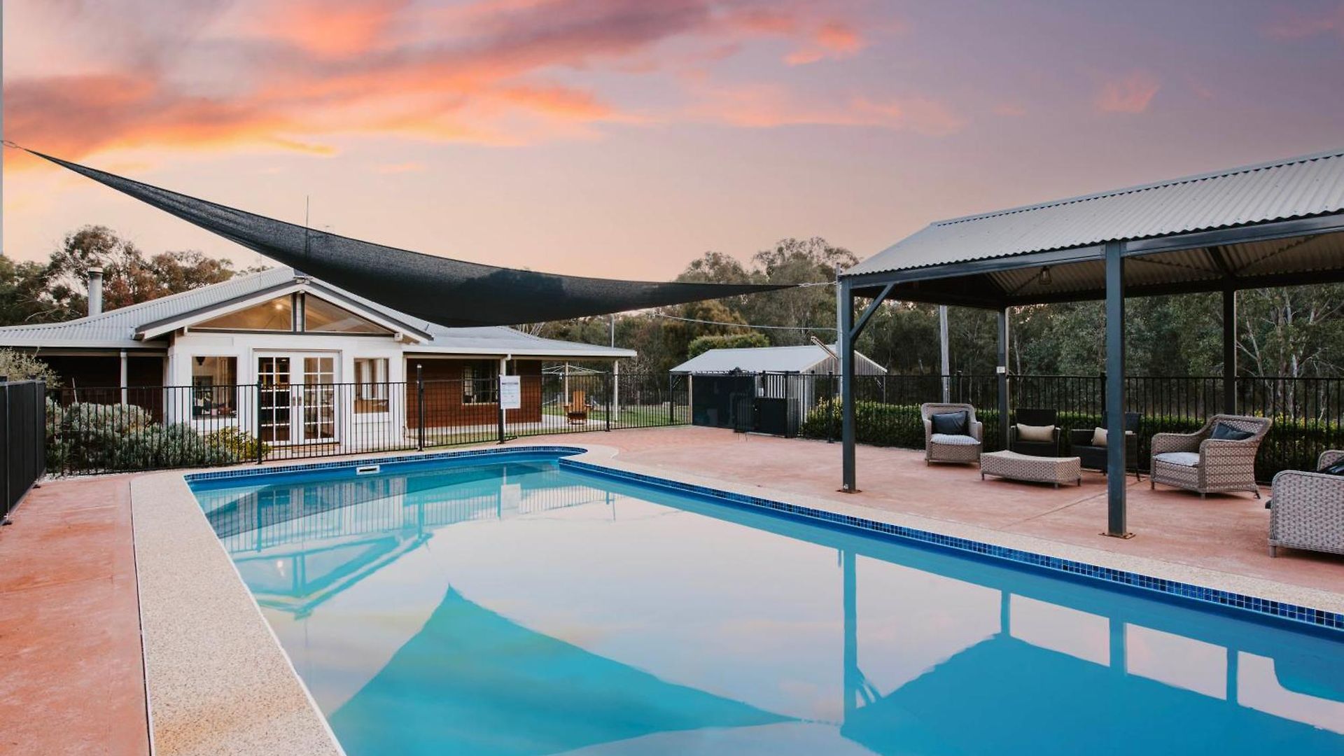 Holiday home 'wilpine' Poolside Country Luxury Near Town Mudgee