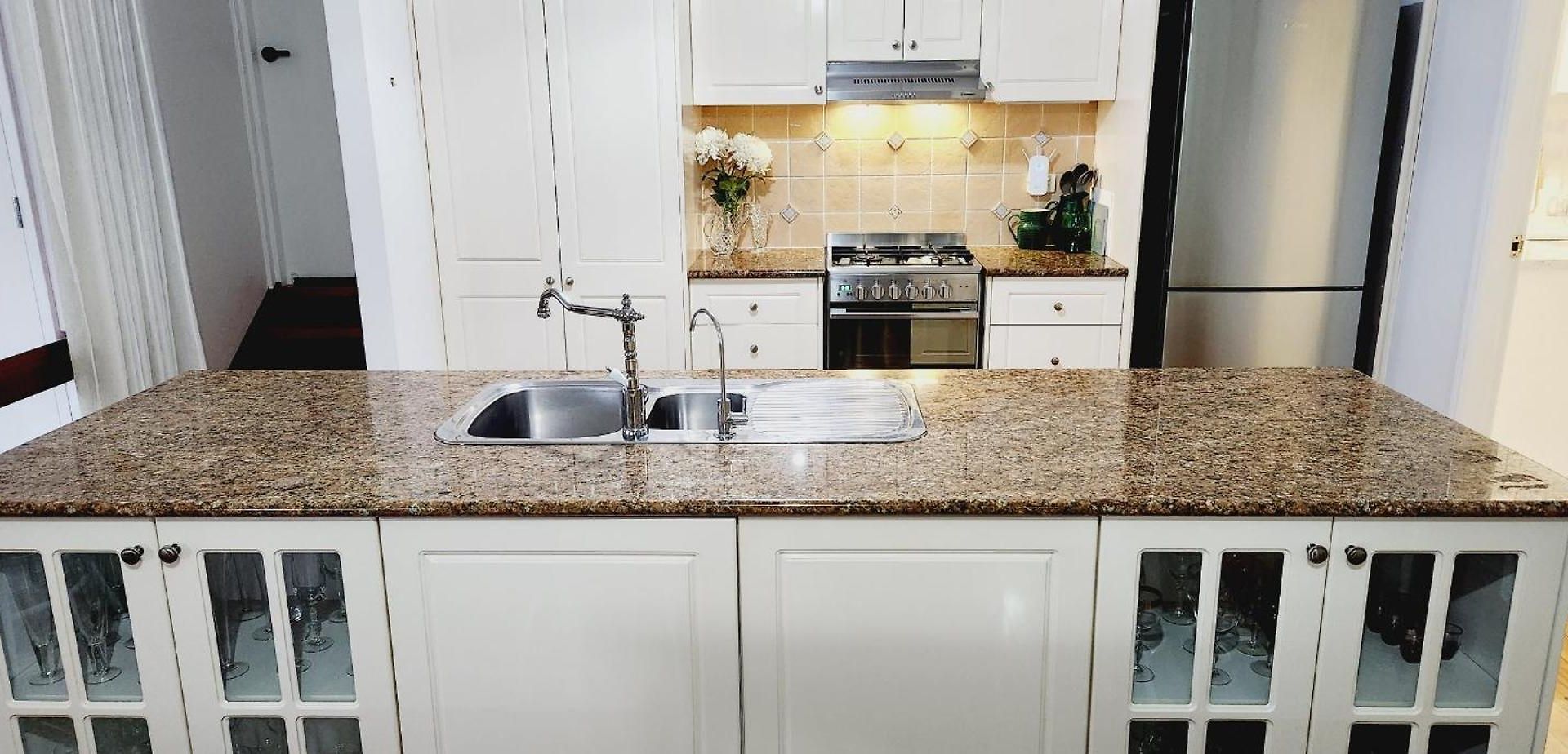 270 On Church - Entire With Spacious Alfresco Area *