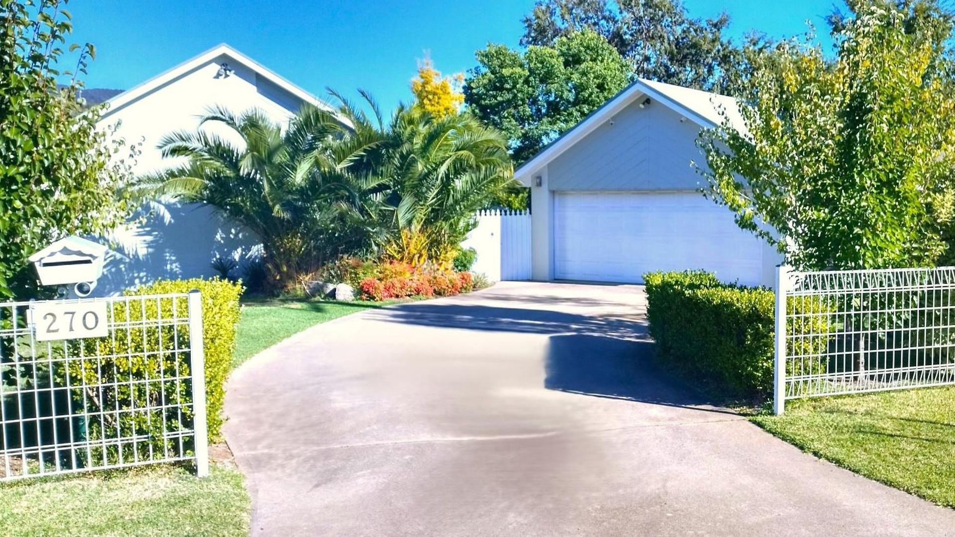 270 On Church - Entire With Spacious Alfresco Area * Mudgee