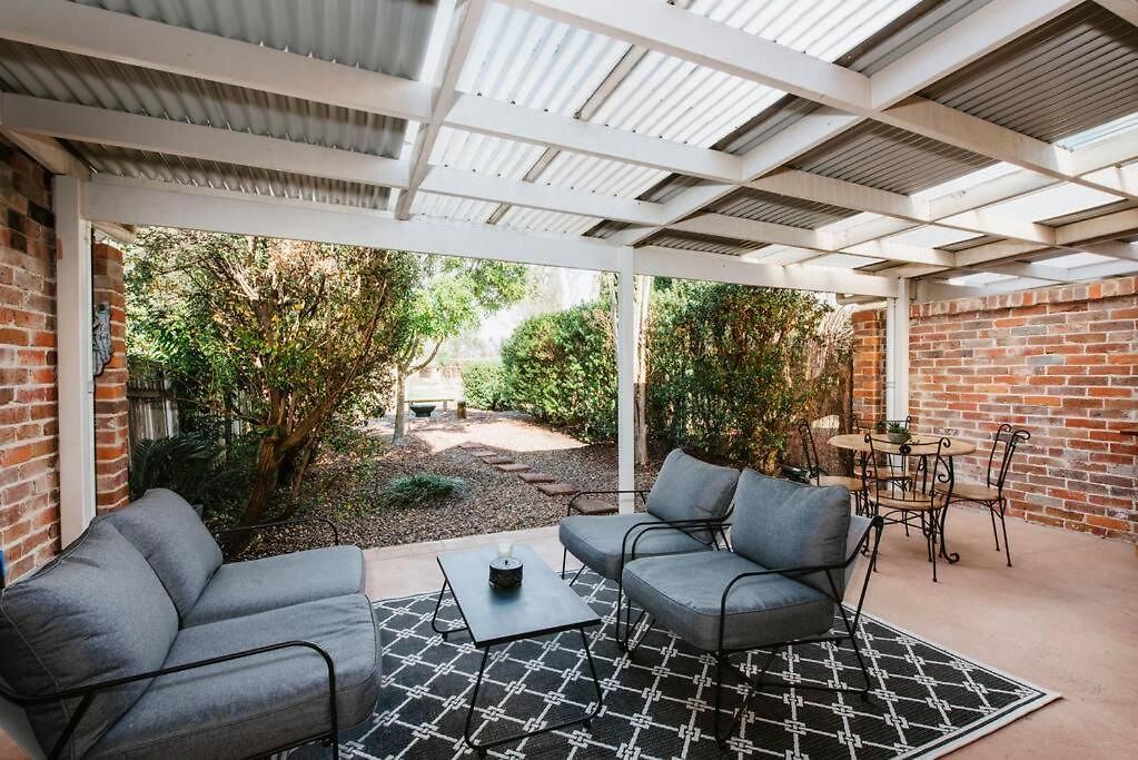 'kareela & Kialla Cottages' Charming Family Getaway *