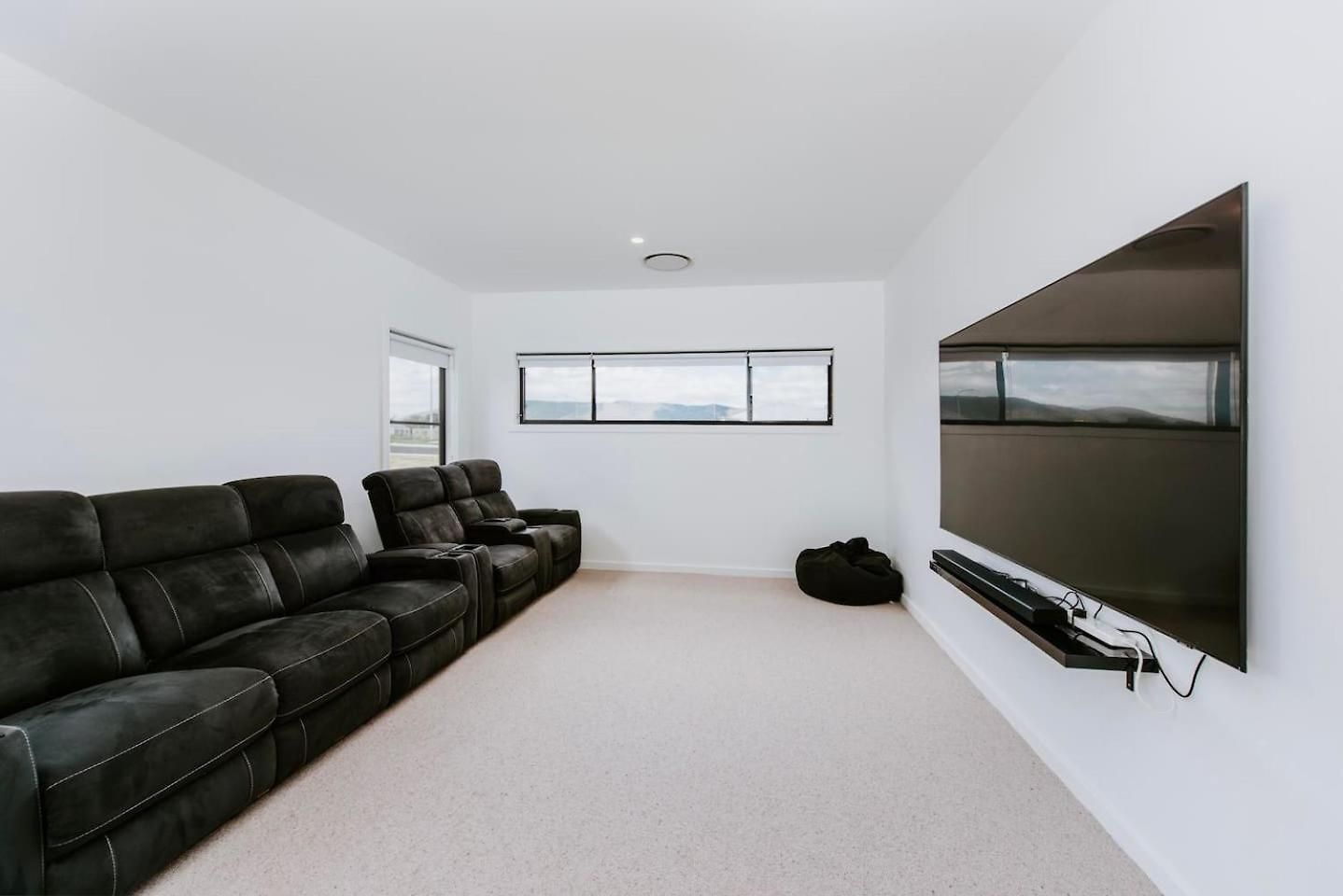 Haven - Stunning Terra Modern Design * Mudgee