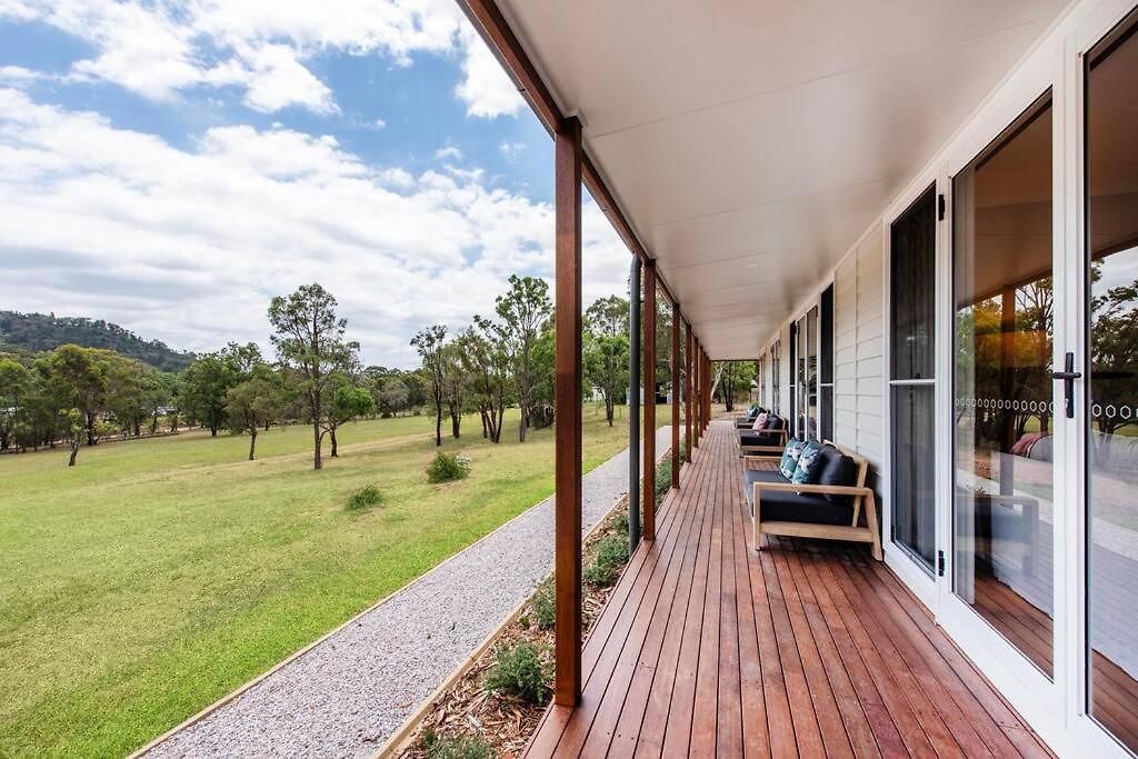 Frog Hill 8 Bedroom Luxe Rural Retreat Near Town With 2 Mudgee