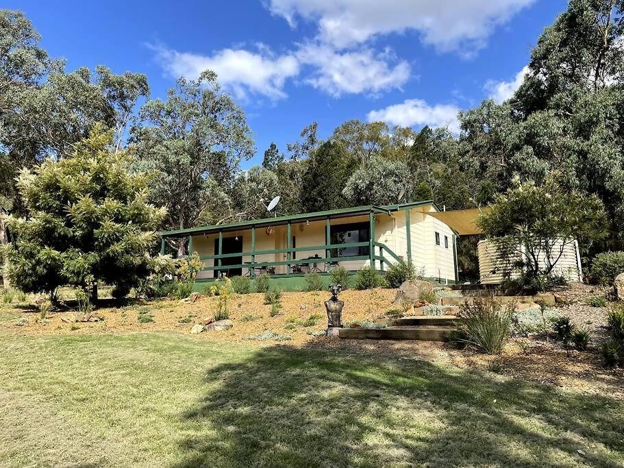 Frog Hill 8 Bedroom Luxe Rural Retreat Near Town With 2 Holiday home Mudgee