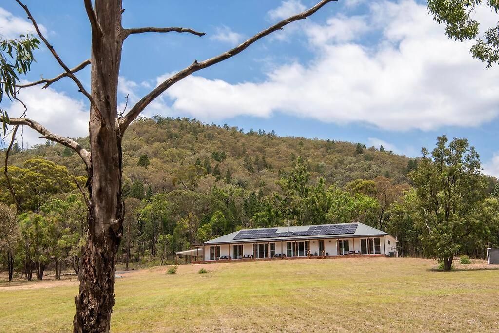 Frog Hill 8 Bedroom Luxe Rural Retreat Near Town With 2 Mudgee