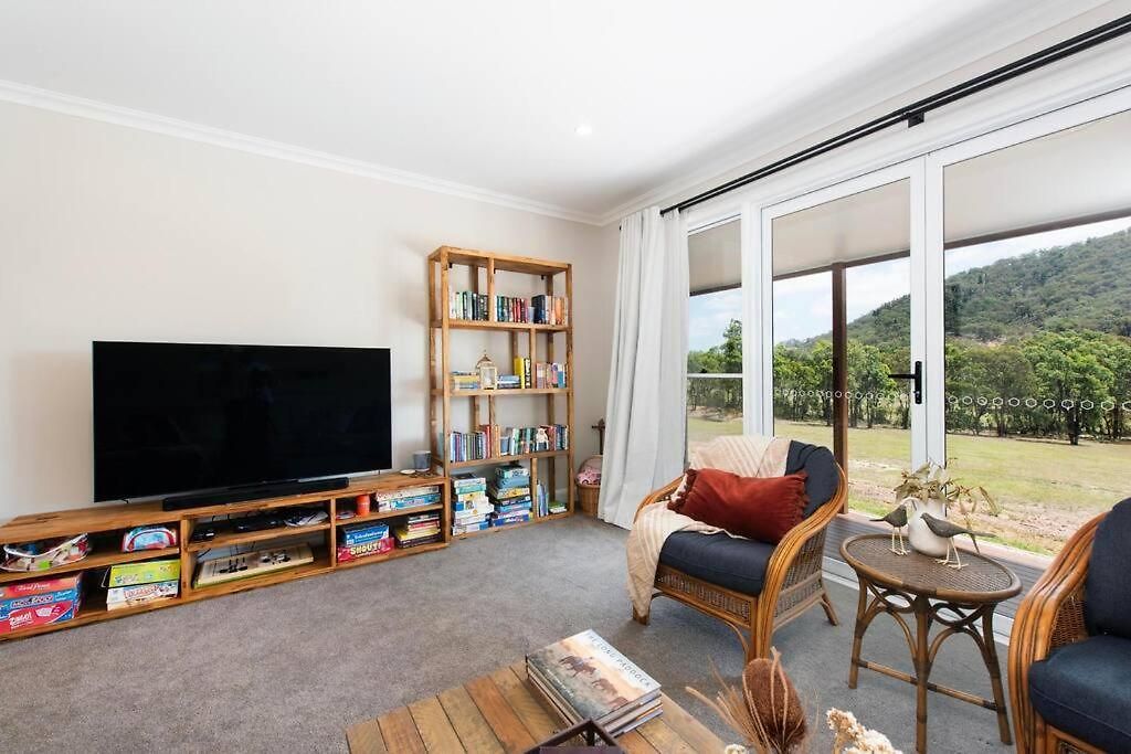 Holiday home Frog Hill 8 Bedroom Luxe Rural Retreat Near Town With 2 Mudgee