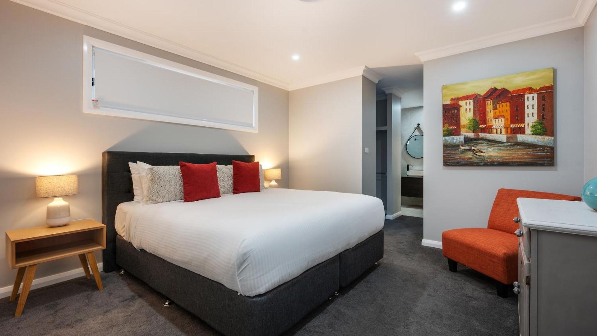 Devan House - An Entertainers' Retreat Close To Town Holiday home *