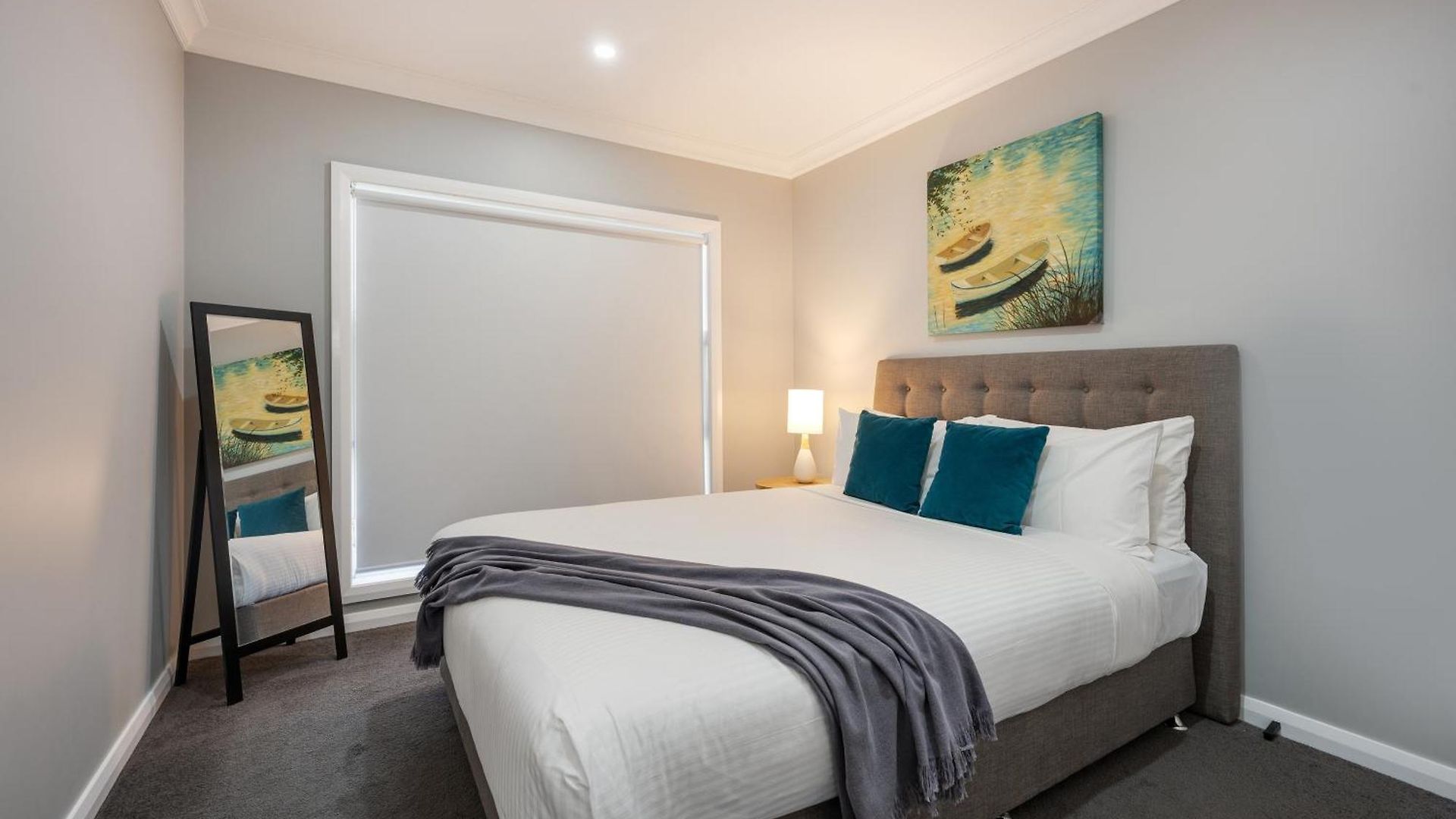 Devan House - An Entertainers' Retreat Close To Town