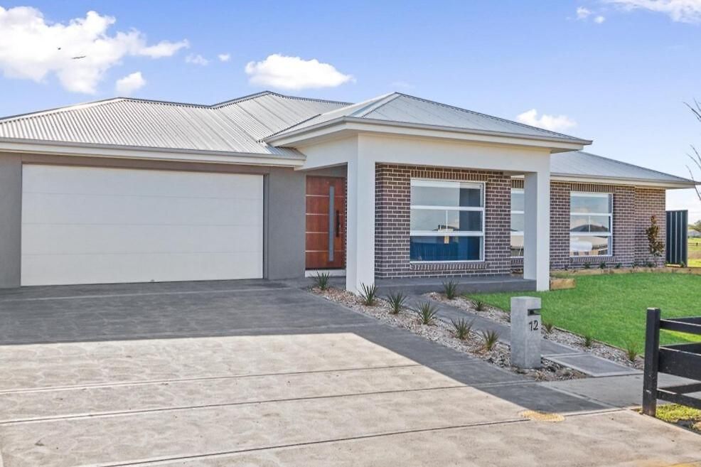 Devan House - An Entertainers' Retreat Close To Town Holiday home