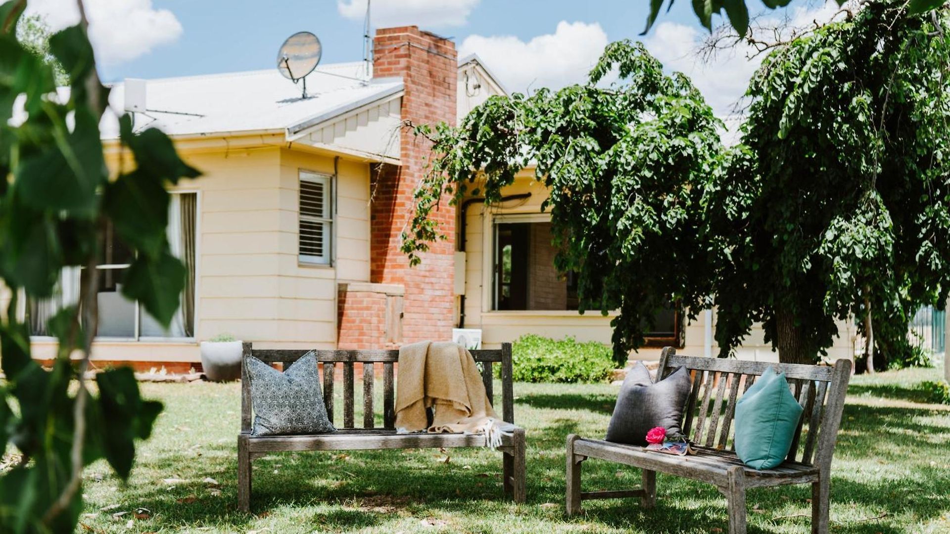 Burrundulla - Tranquil Country Allure Holiday home *