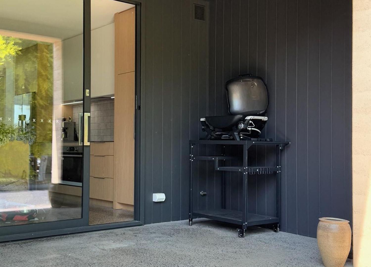 Riverbank House Holiday home