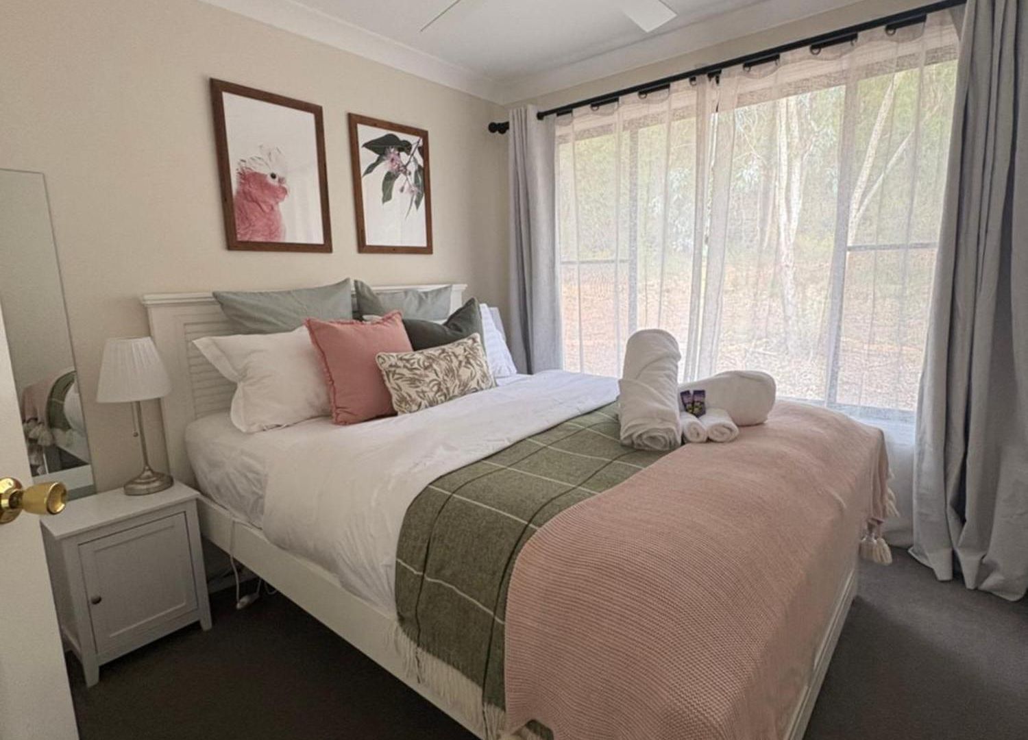 Holiday home Frog Hill 8 Bedroom Luxe Rural Retreat Near Town With 2