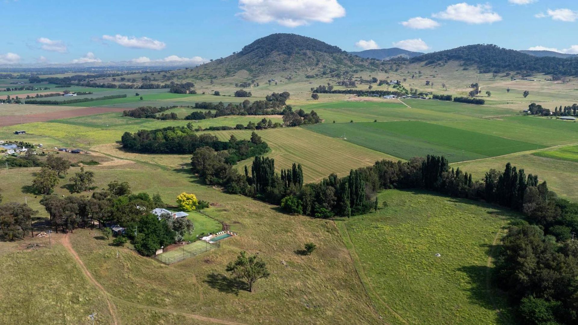 Farm stay In The Grove, The Church, And Premium Private Homestead