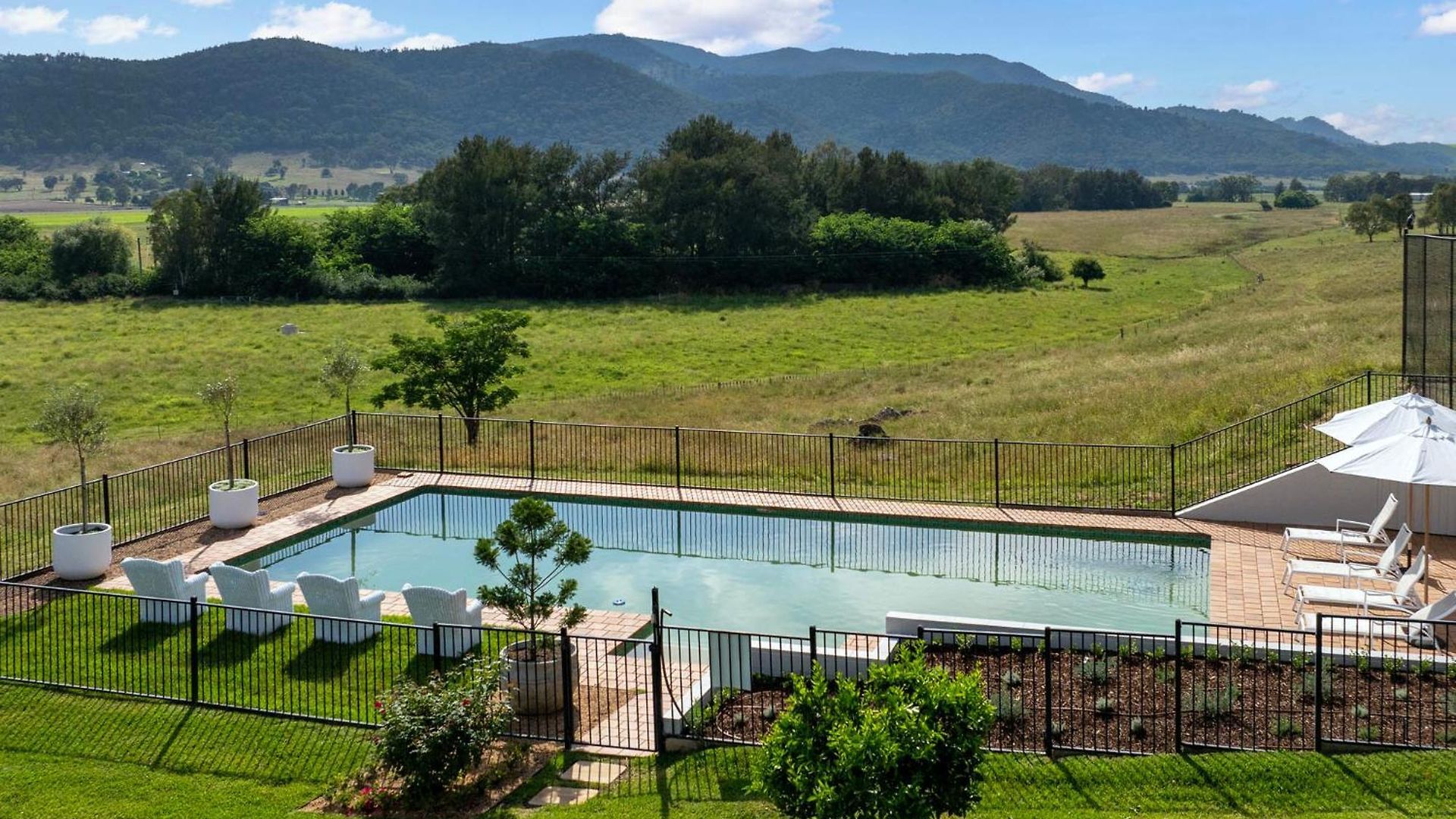 In The Grove, The Church, And Premium Private Homestead Mudgee