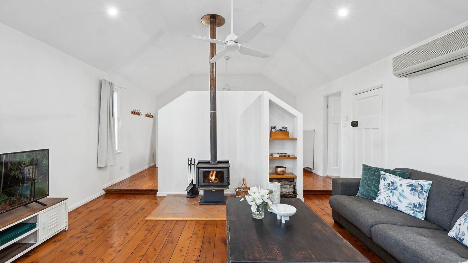 Farm stay In The Grove, The Church, And Premium Private Homestead Mudgee