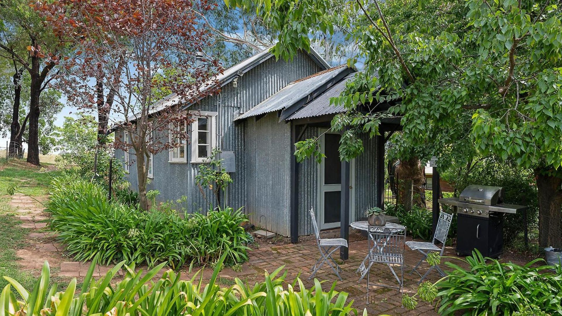 In The Grove, The Church, And Premium Private Homestead Farm stay