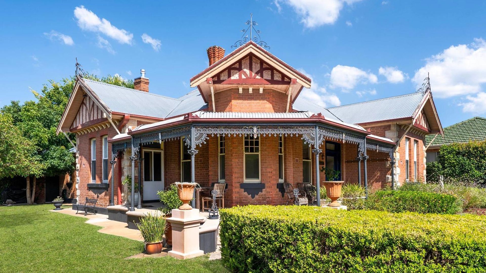 Luxury At Lauralla - An Elegant Victorian Escape Holiday home Mudgee