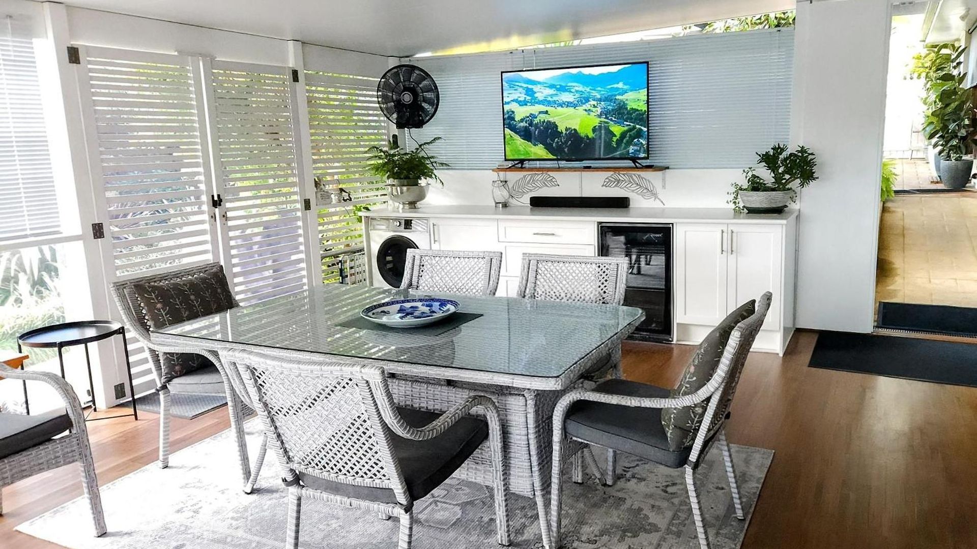 270 On Church - Entire With Spacious Alfresco Area * Mudgee