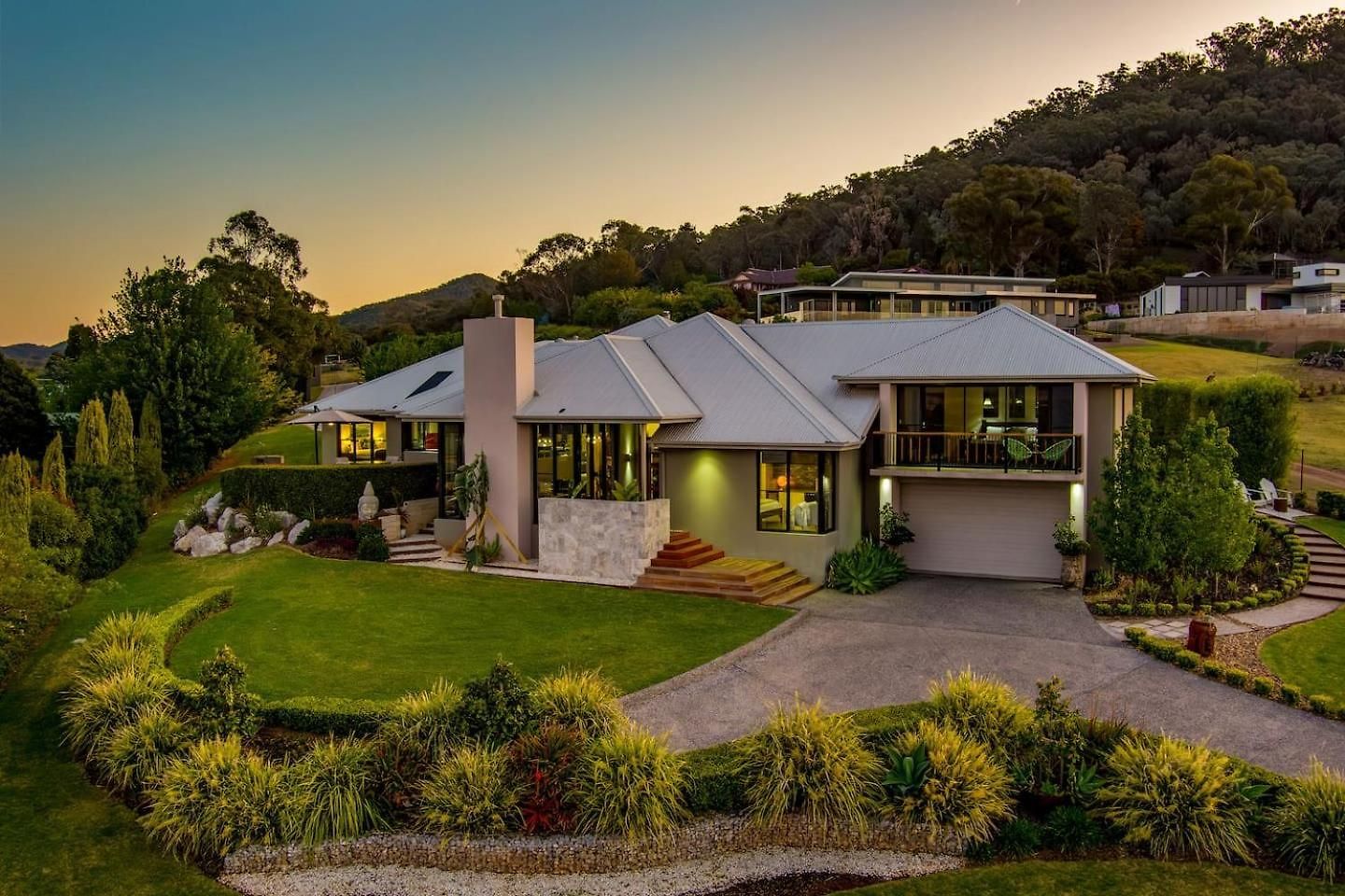 Red Lotus Estate - Grand, Scenic And Made For Groups Holiday home Mudgee