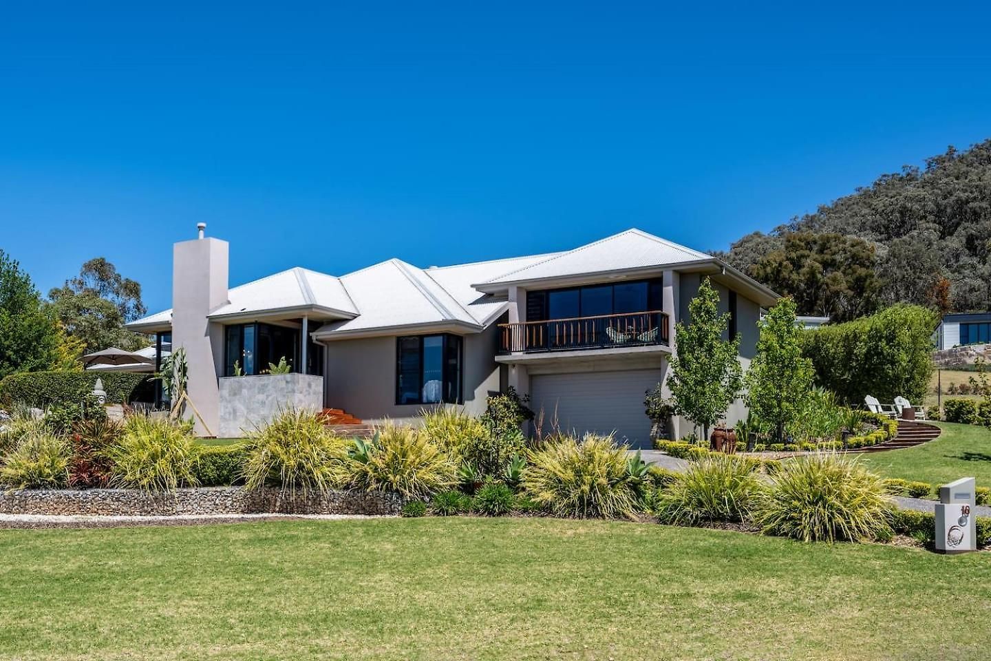 Red Lotus Estate - Grand, Scenic And Made For Groups * Mudgee