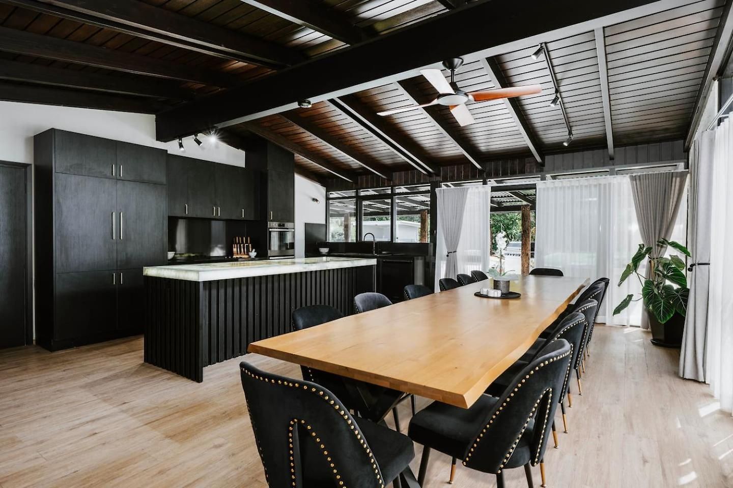 Holiday home Moonlight At - Chic Soirees & Private Cinema