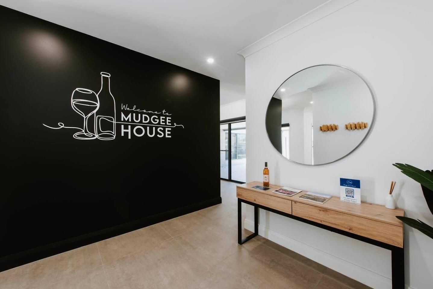 House - Grand Serenity For Gather & Play *