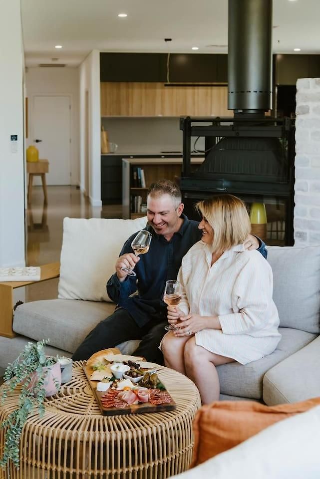 Holiday home The Wine Manor - Lavish Poolside Living