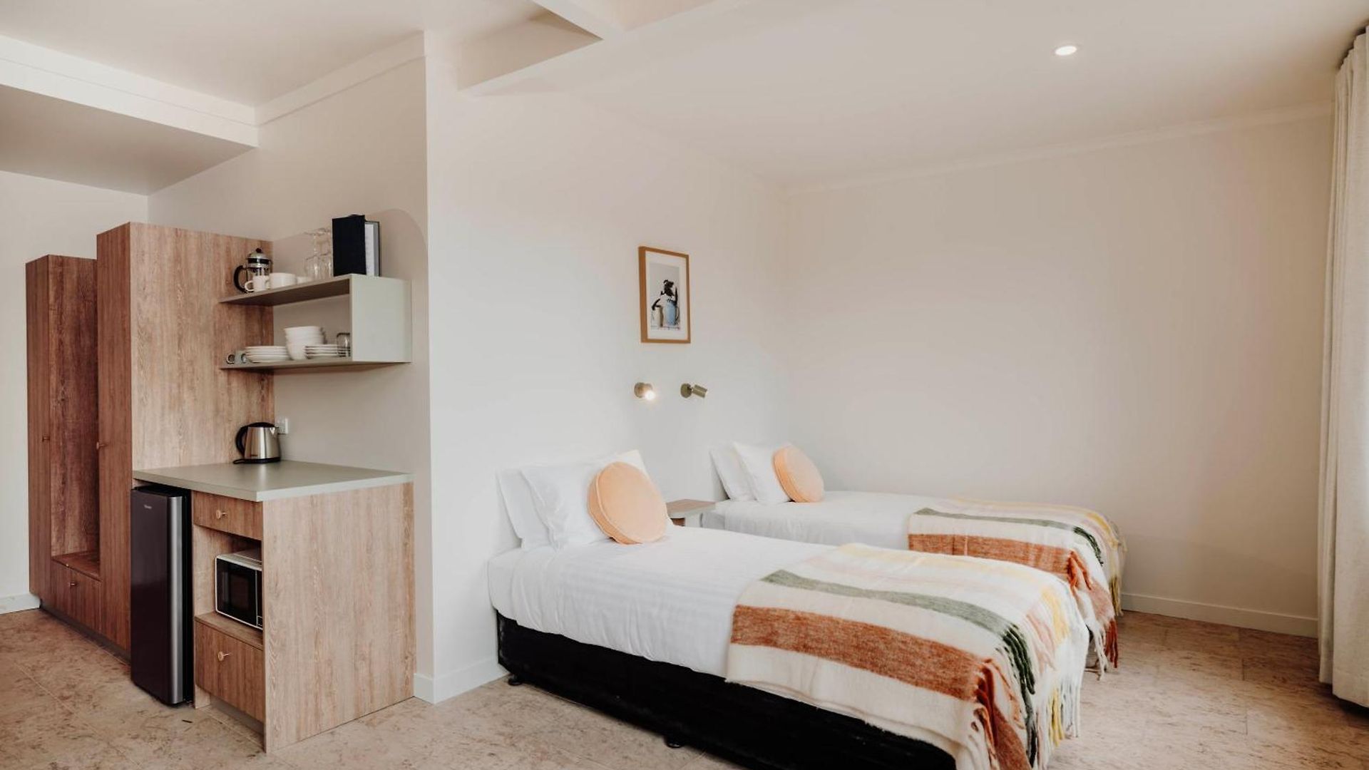 The Cudgee At Motel 4*
