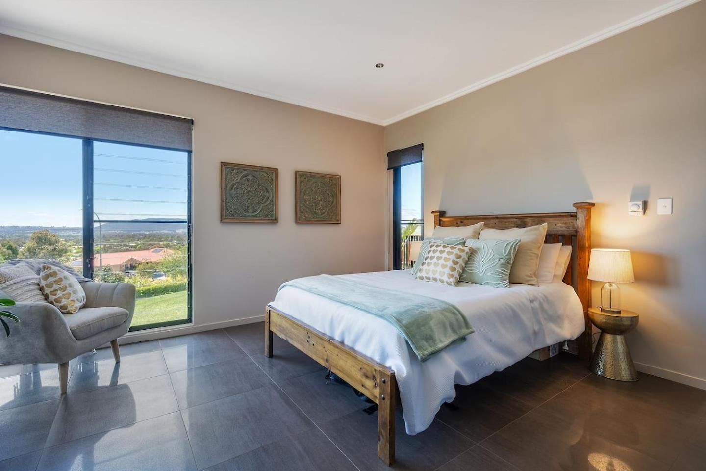 Red Lotus - A Grand Valley Views Escape Mudgee