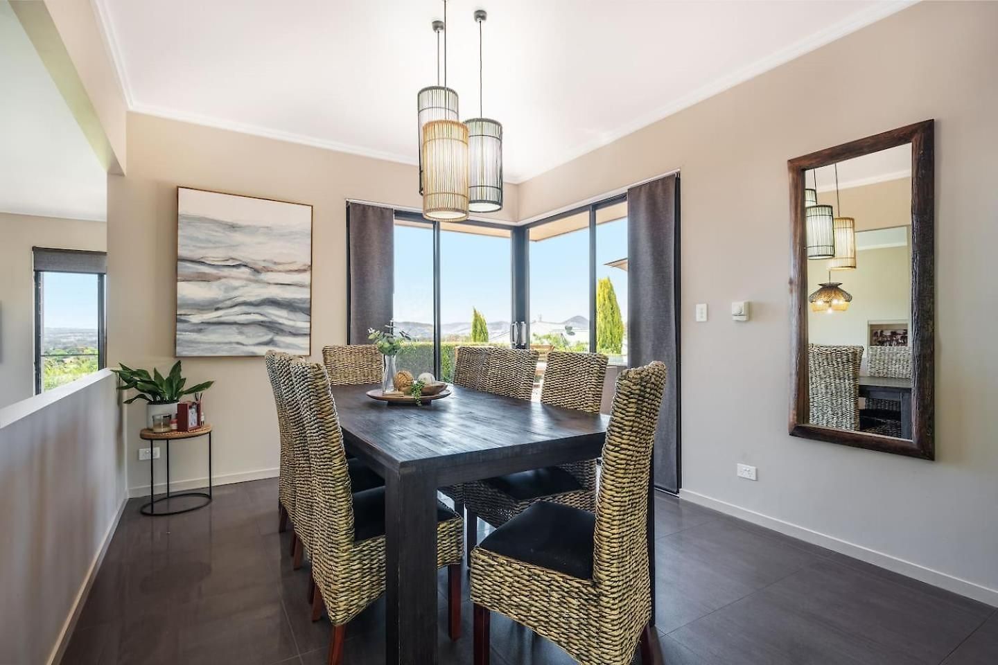 Red Lotus - A Grand Valley Views Escape