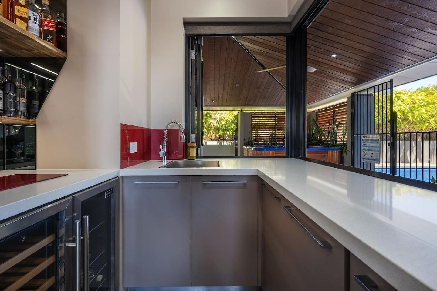 Red Lotus - A Grand Valley Views Escape Holiday home Mudgee