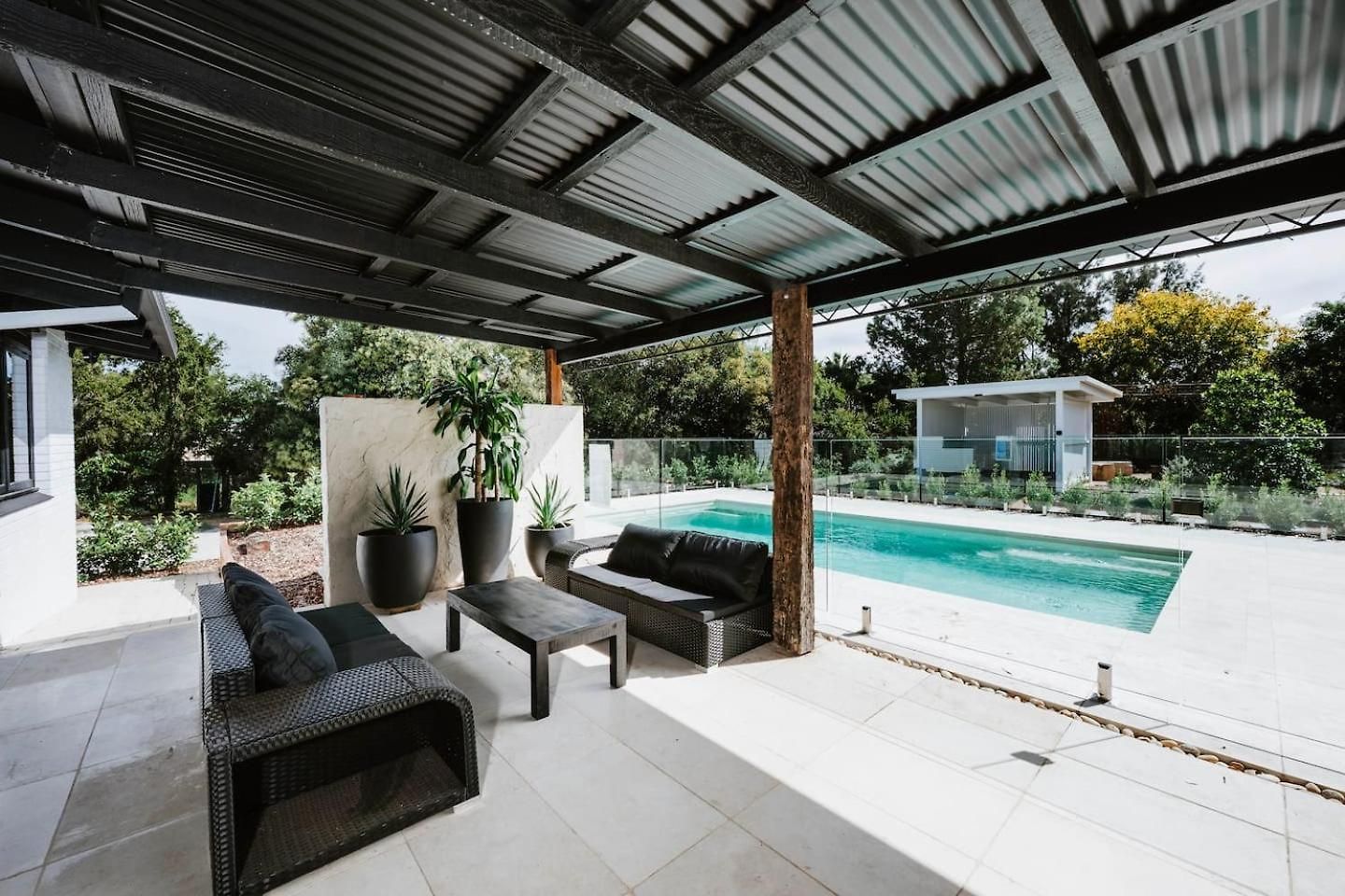 Moonlight At - Chic Soirees & Private Cinema Holiday home Mudgee