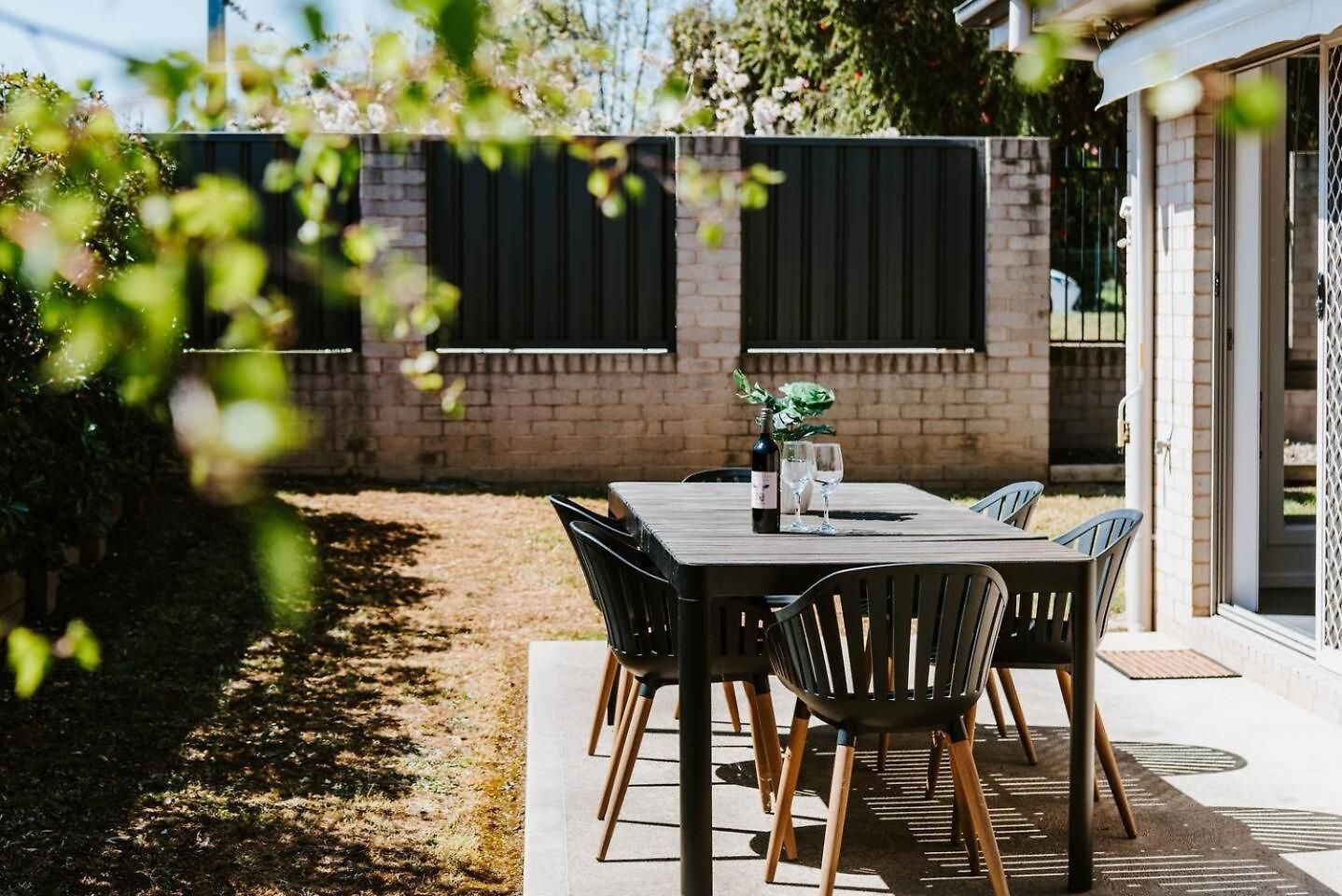 Burrundulla At The Willows - Modern Escape *