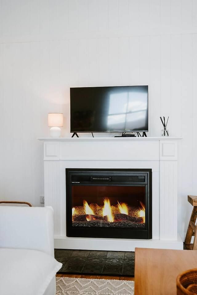 Mygoura - Charming Country Living In Town Holiday home *