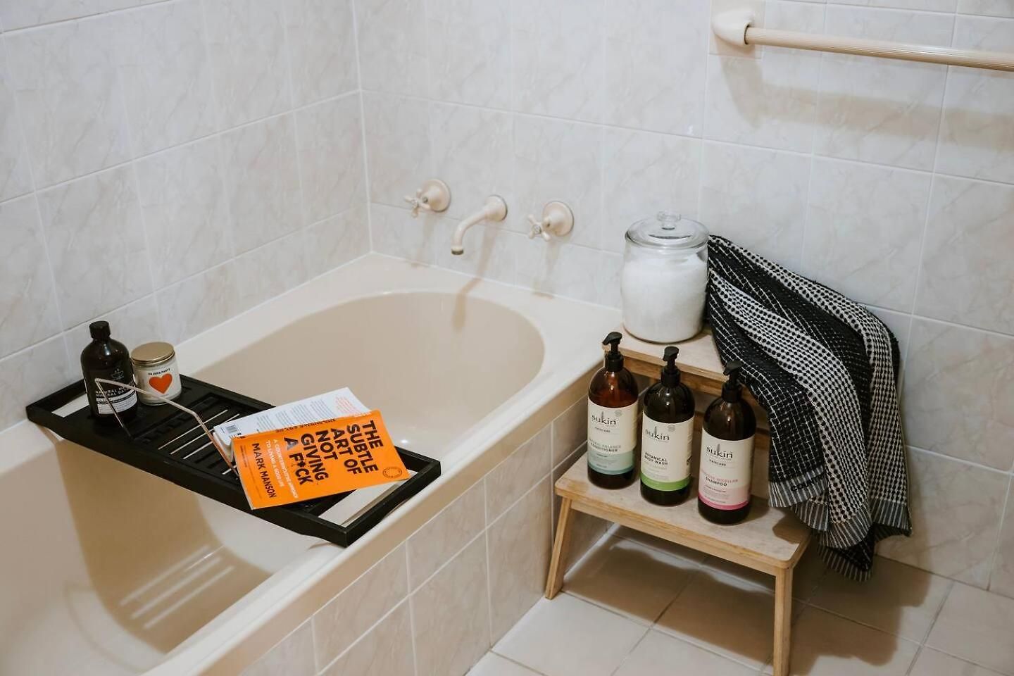 Casa Bliss - Serene Country Escape Near Town Centre Mudgee