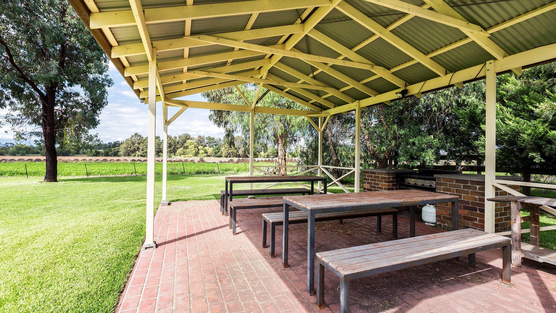 The Cudgee At Motel 4*