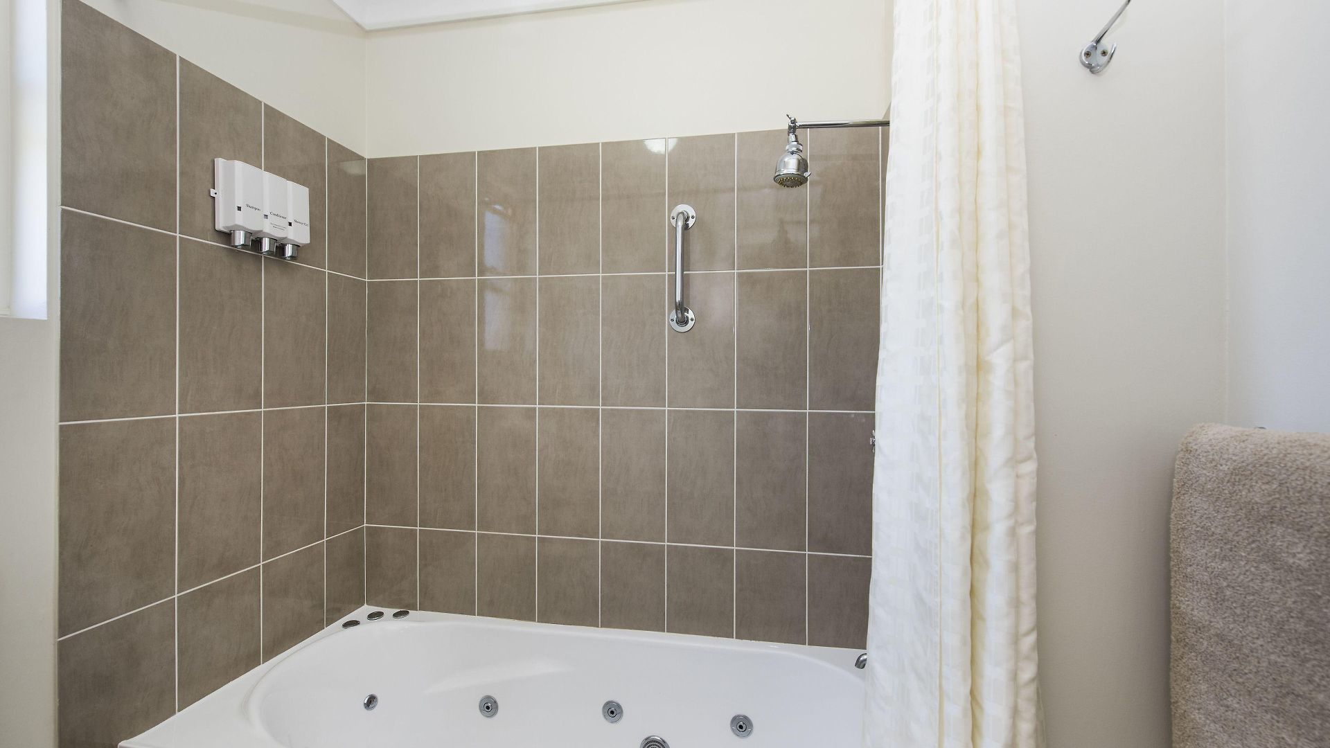 Soldiers Motel 4*