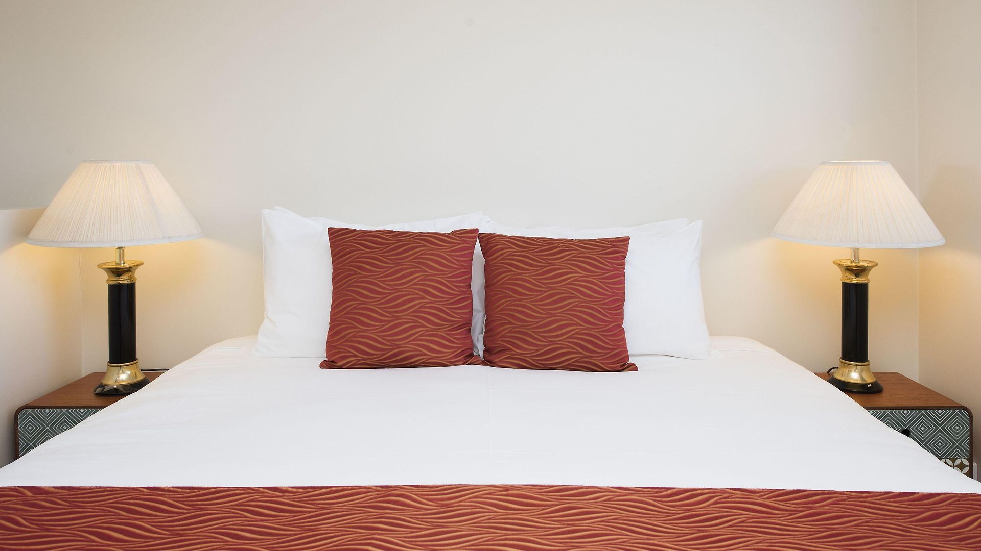 Motel Soldiers 4*
