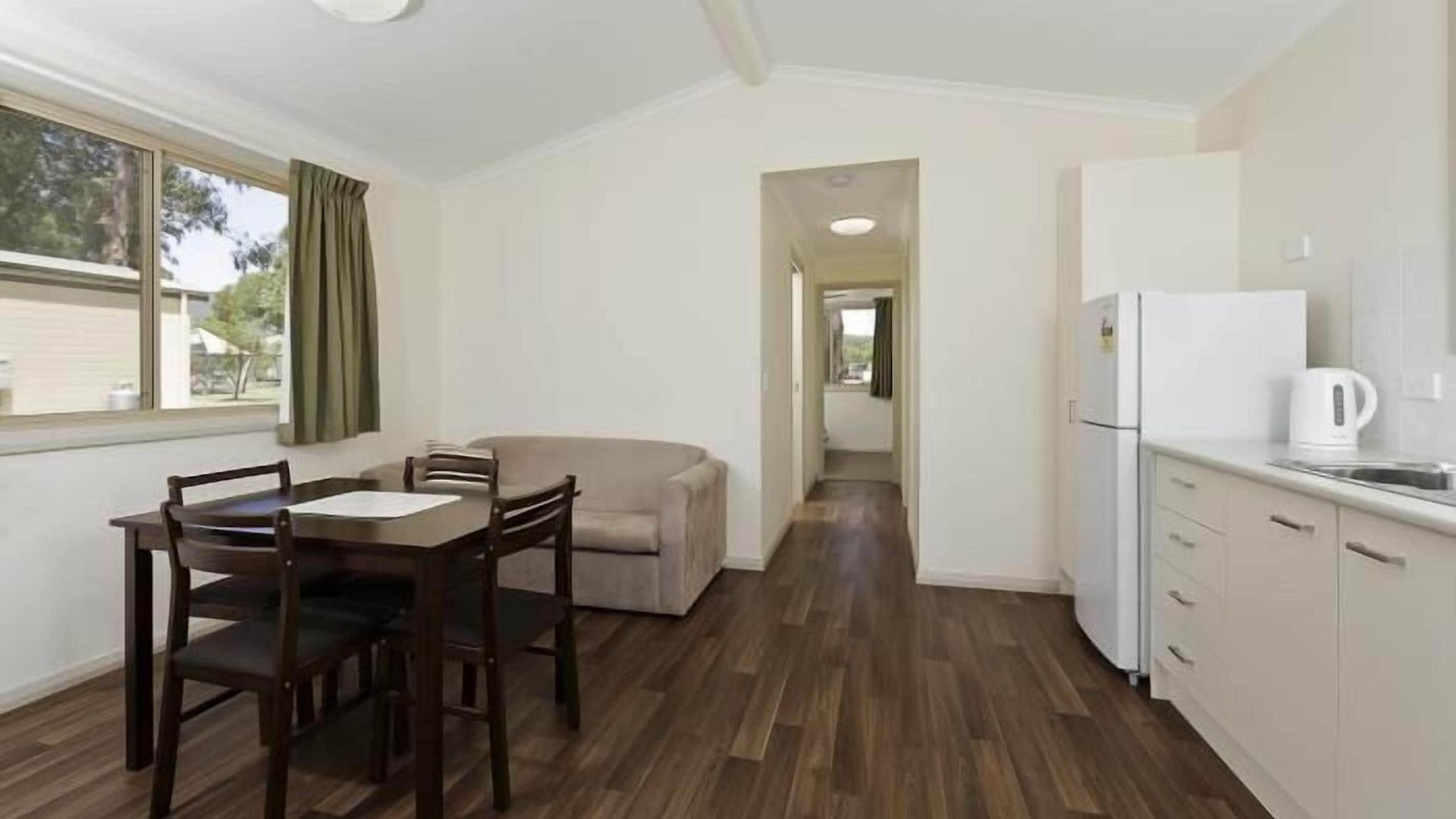 Valley Park Holiday park 3*