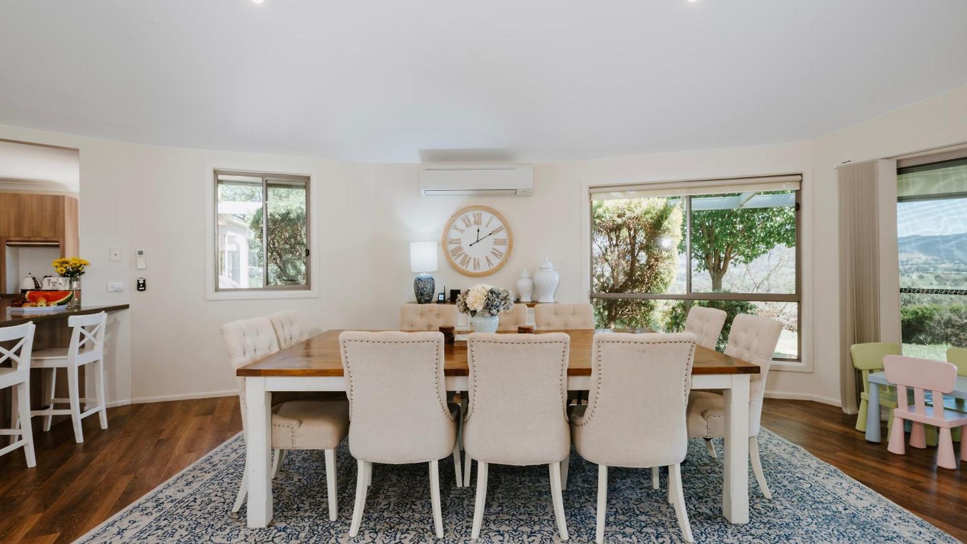 Allambie - Poolside Elegance In Countryside Holiday home