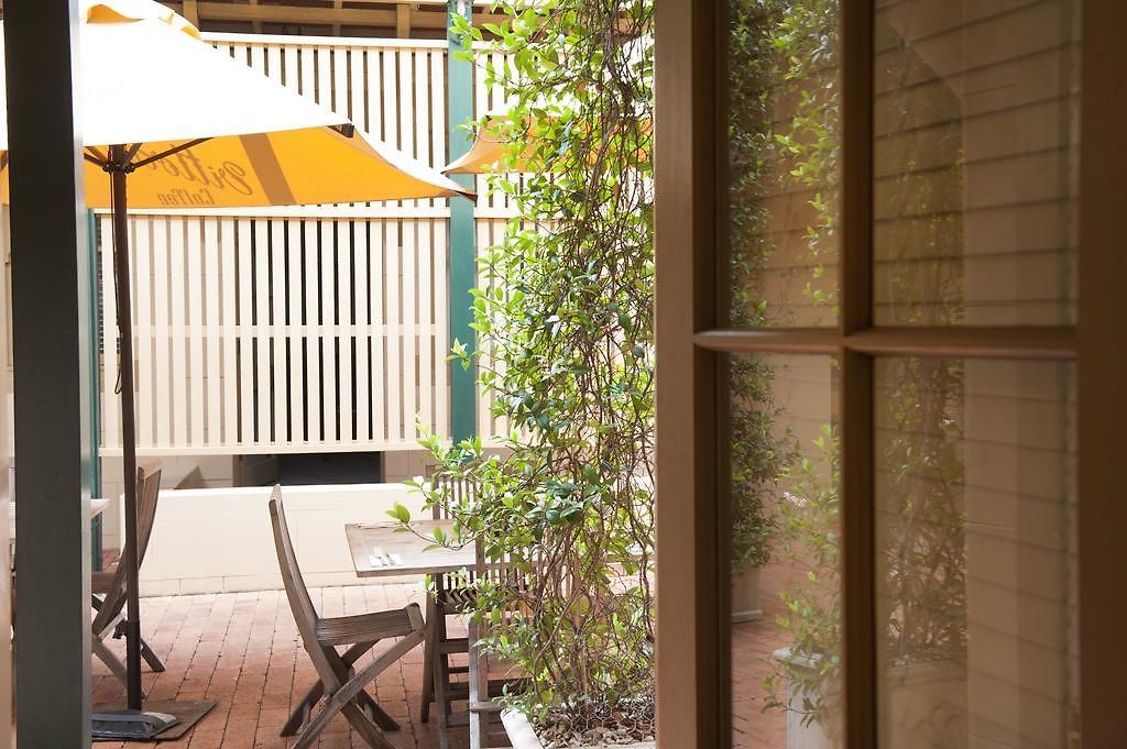 Cobb & Co Court Boutique Hotel