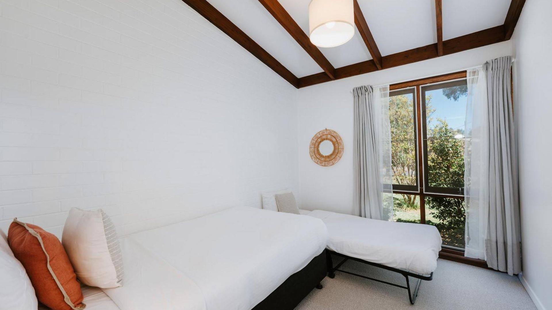 8th Tee - Retro Vibes Peacefully Tucked Away Holiday home Mudgee