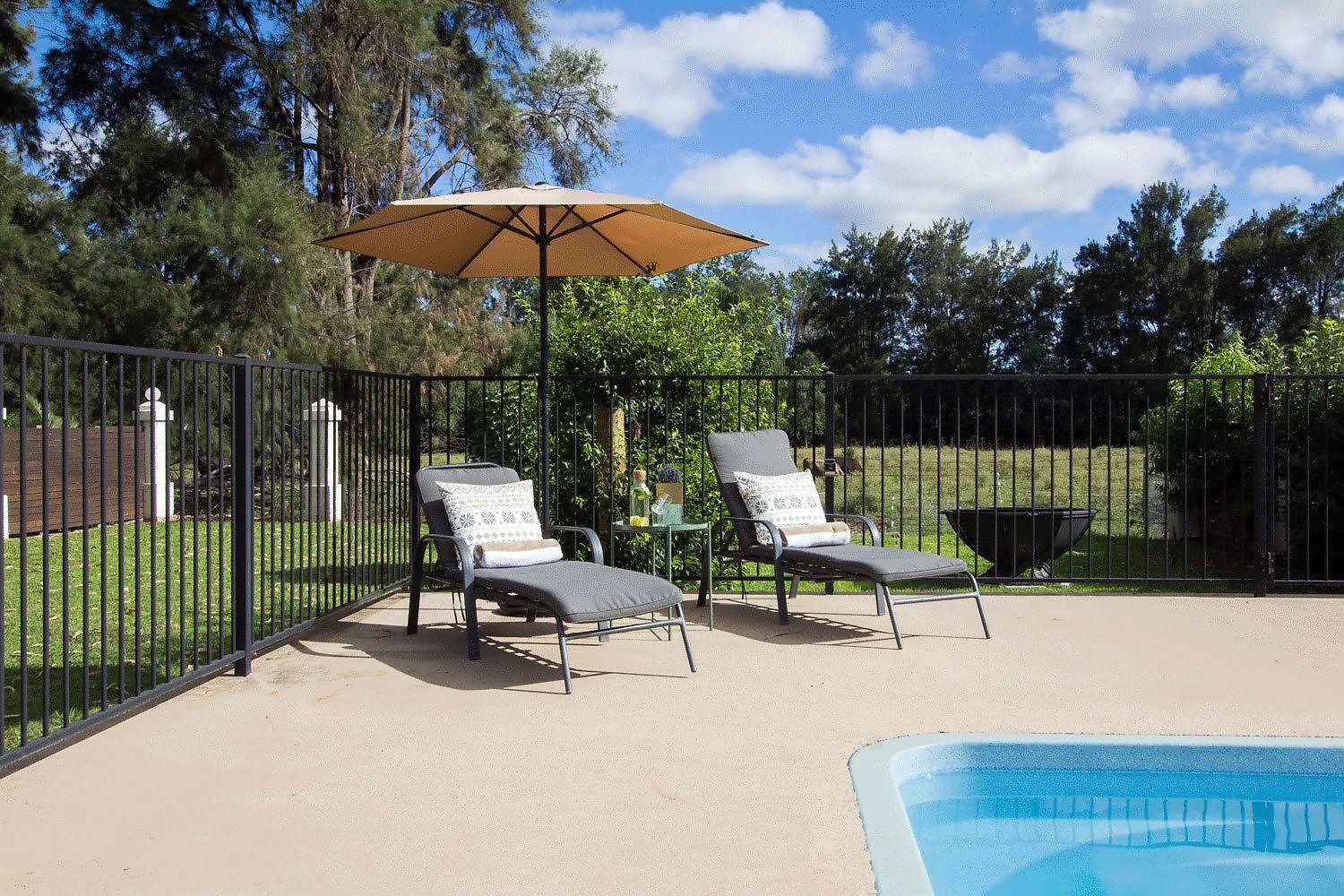 Country Grandeur At Elegant Group Getaway