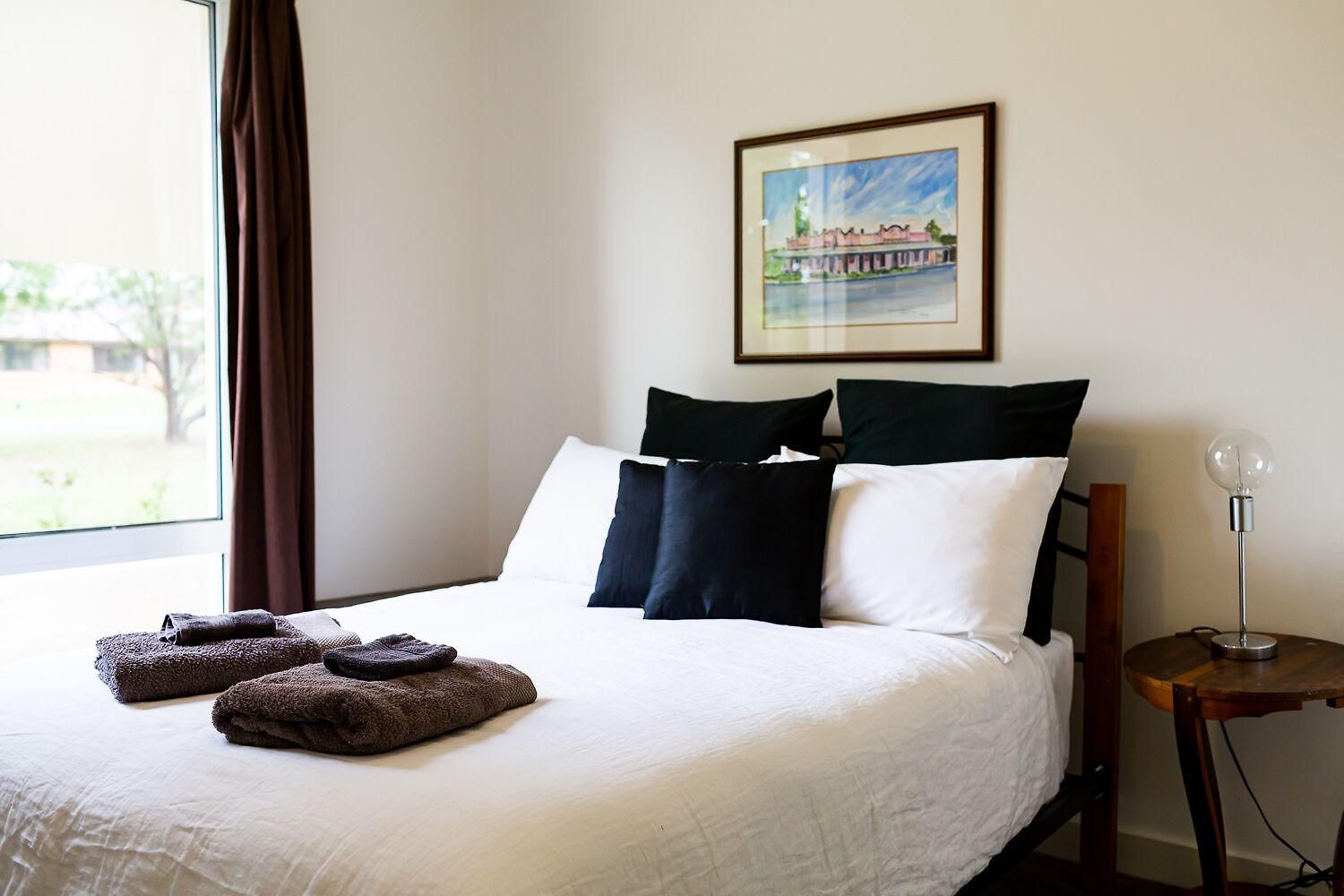 Country Grandeur At Elegant Group Getaway