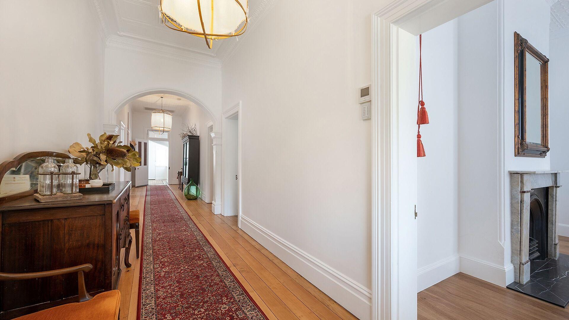 Lauralla Bed & Breakfast *