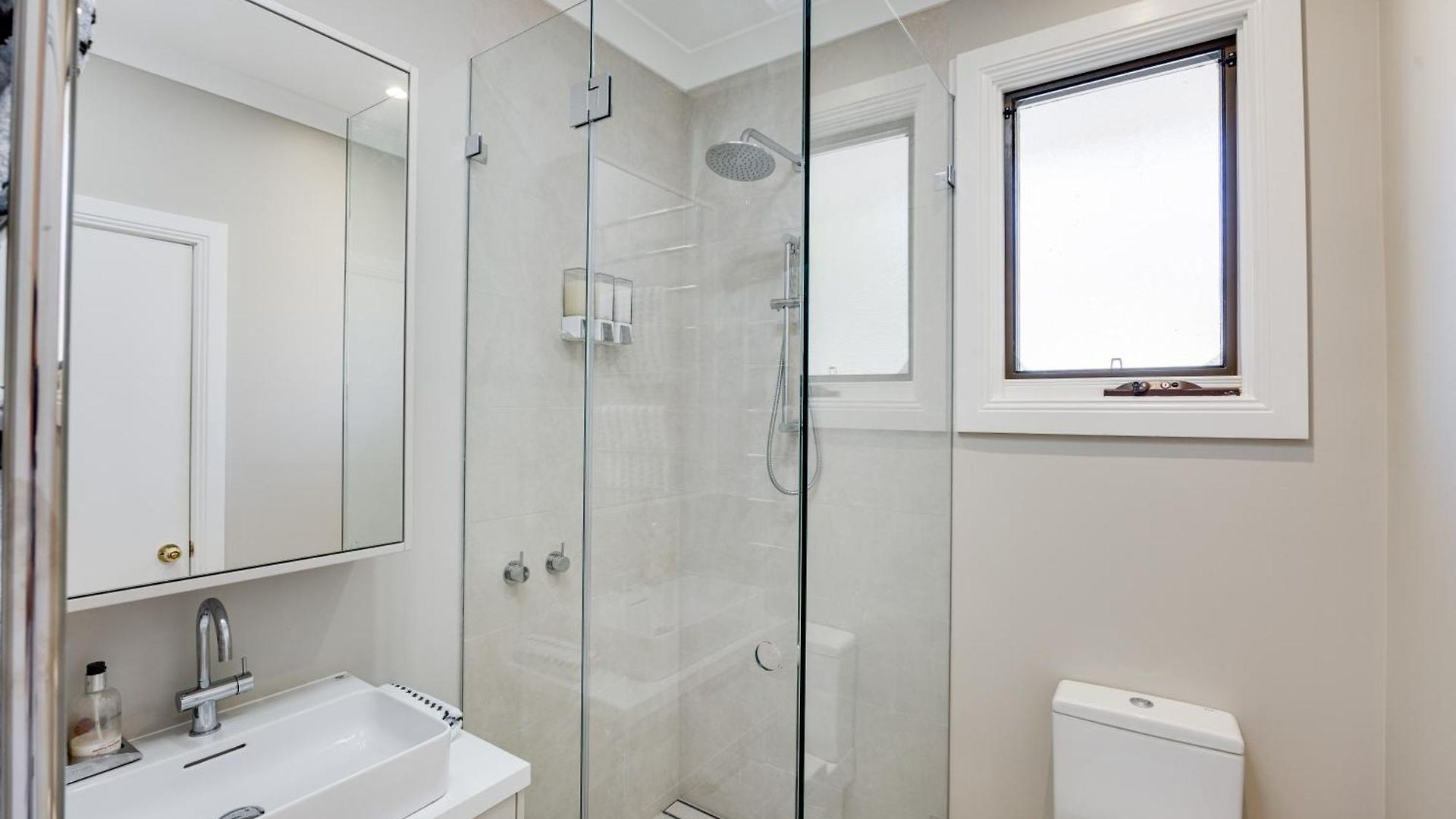 Hillgrove Guest house 4*